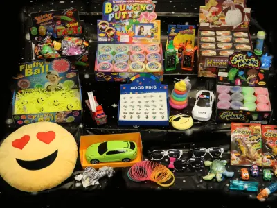 Crown Variety School Holiday Gift Shop, Google photo 3