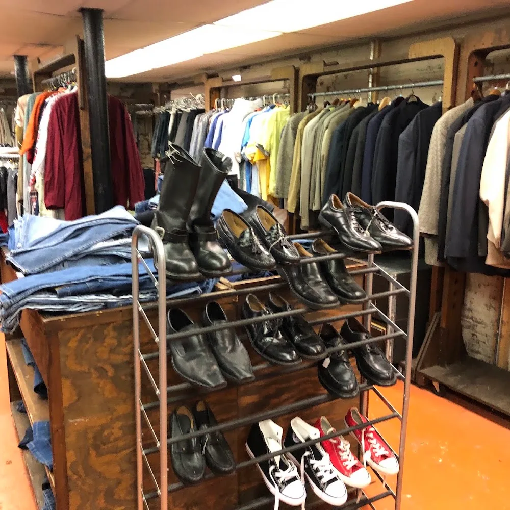 Every Thing Goes Furniture & Clothing business photo