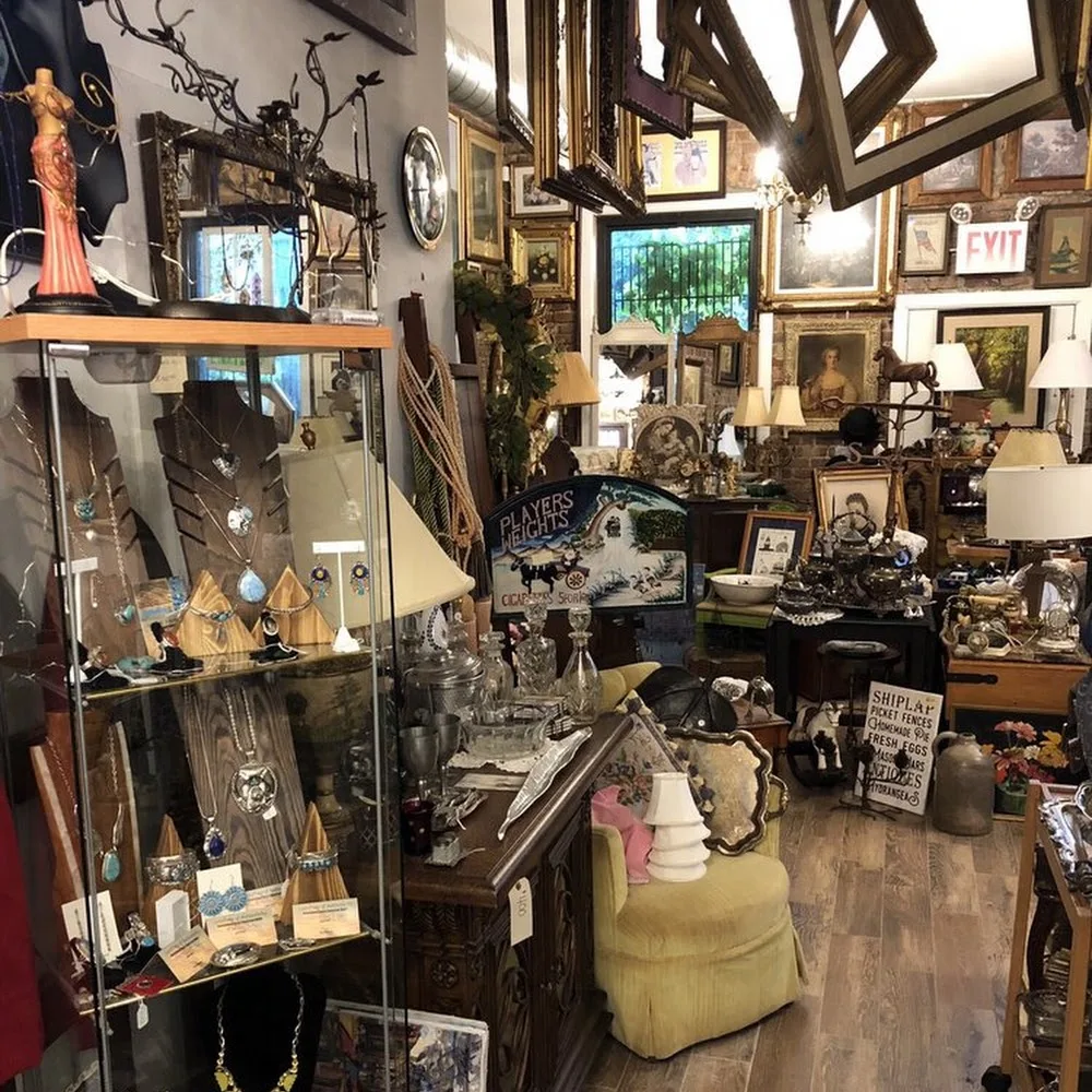 Old Beginnings Antiques & Consignment business photo