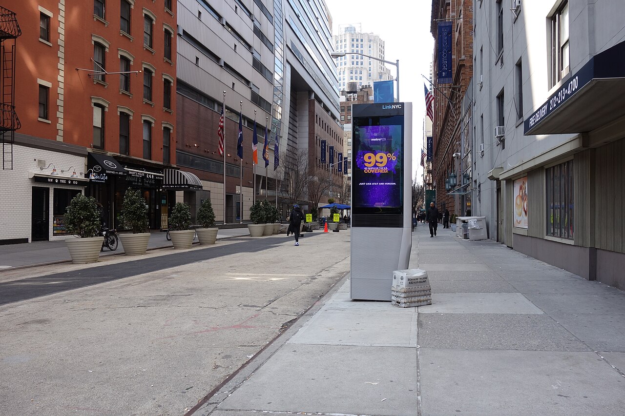 25th Street Plaza Baruch, CUNY Bernard M Baruch College