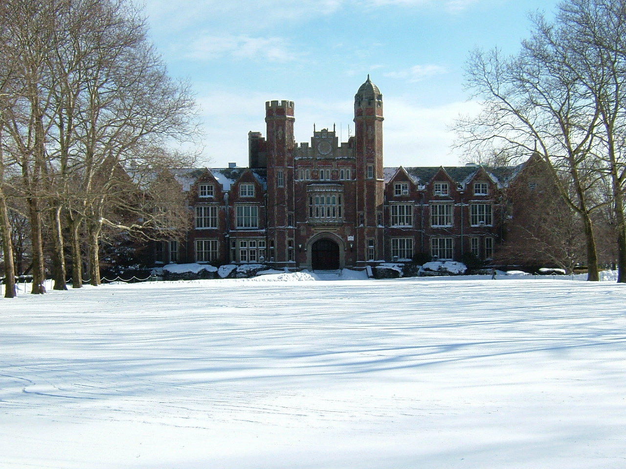 Main Hall at Wagner College in the Winter