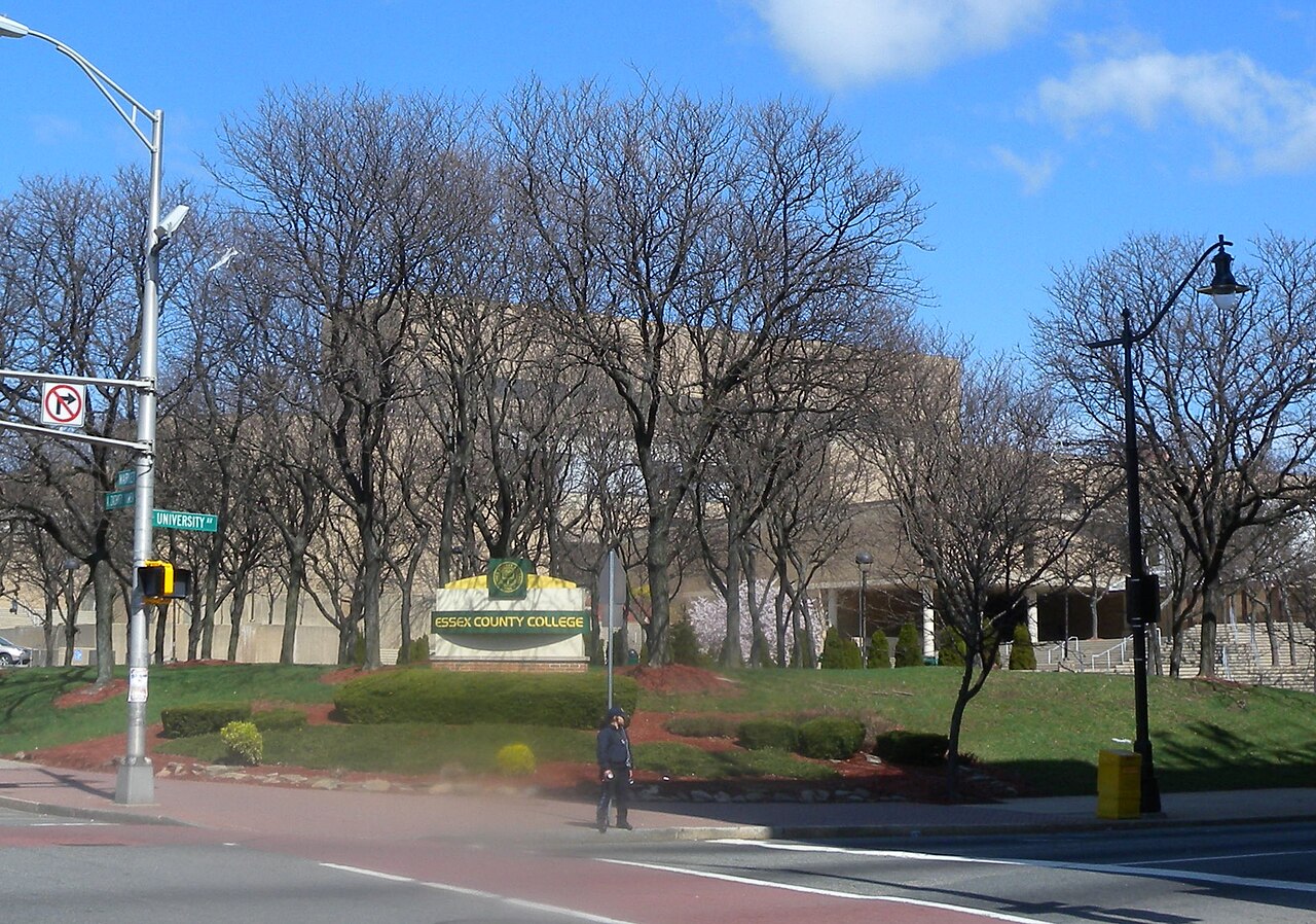 Essex County College Market Univ Av jeh